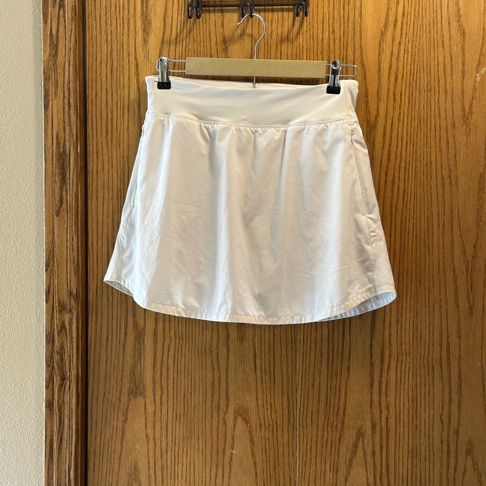 Old Navy Stretchtech Women's White Active Tennis Skirt Quickdry